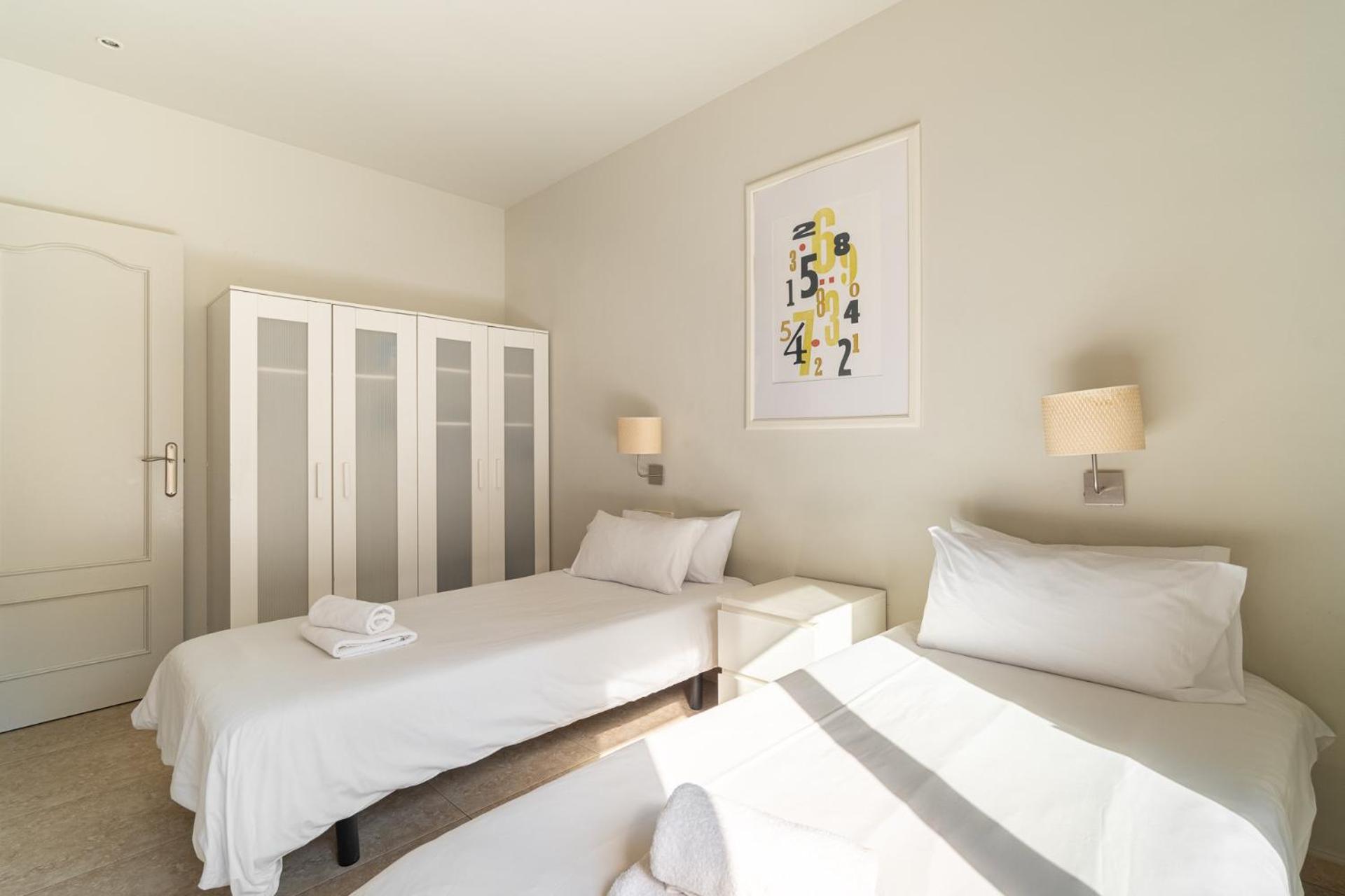 Stay U-Nique Apartments Torre Damians برشلونة المظهر الخارجي الصورة