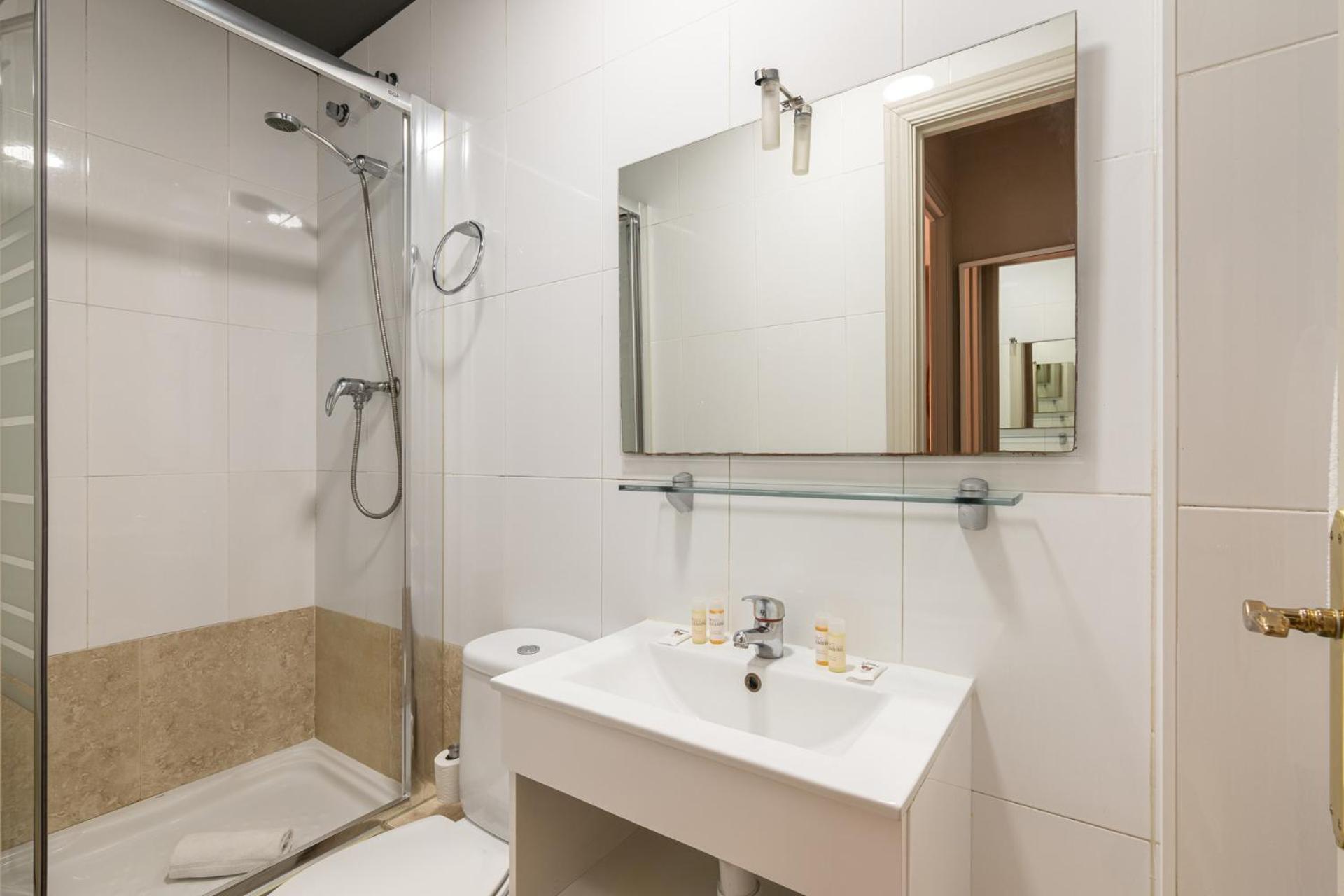 Stay U-Nique Apartments Torre Damians برشلونة المظهر الخارجي الصورة